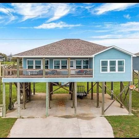 Oceanfront Home Near Hollybeach Cameron Екстериор снимка