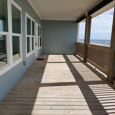 Oceanfront Home Near Hollybeach Cameron Екстериор снимка
