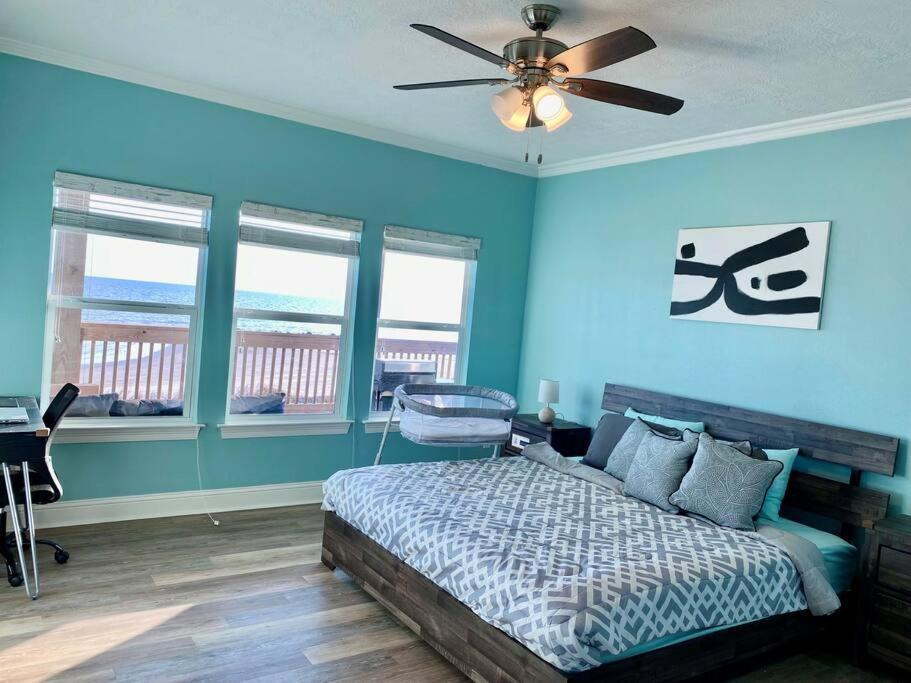 Oceanfront Home Near Hollybeach Cameron Екстериор снимка